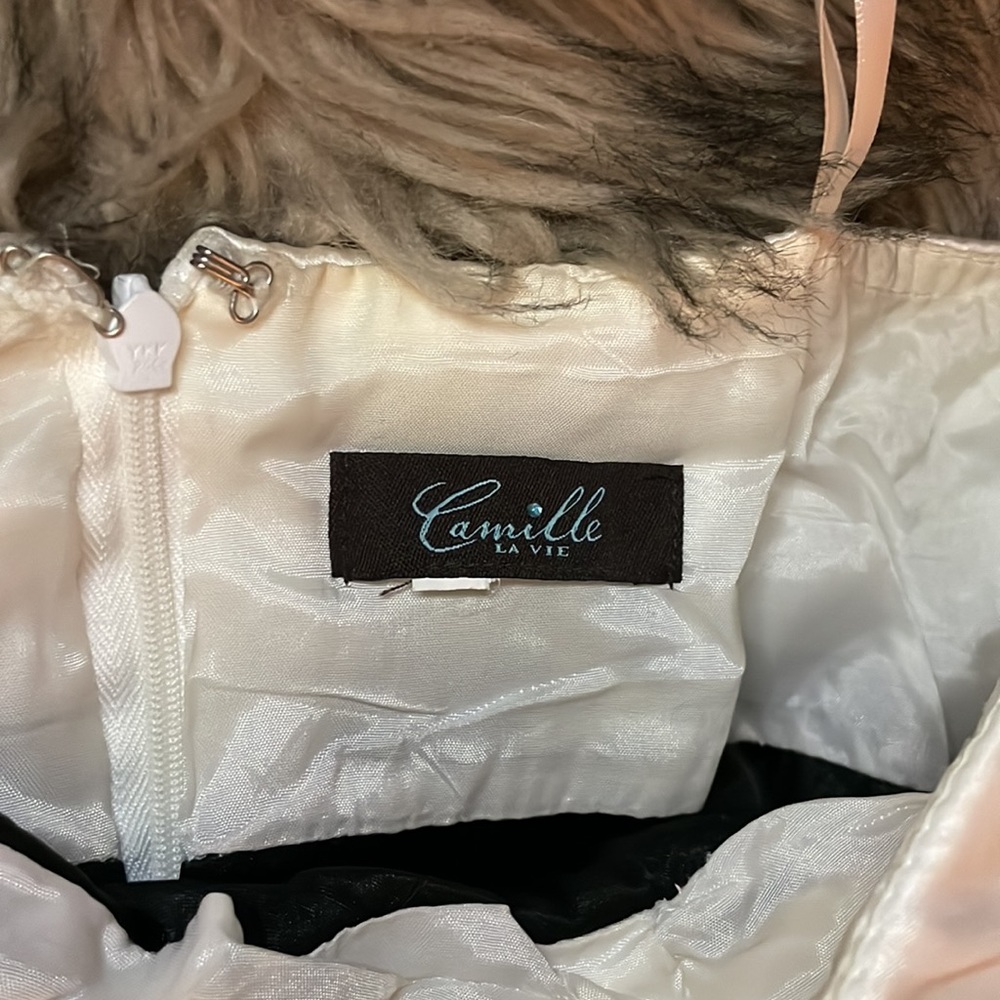 Camille La Vie Prom Dress - Picture 5 of 6